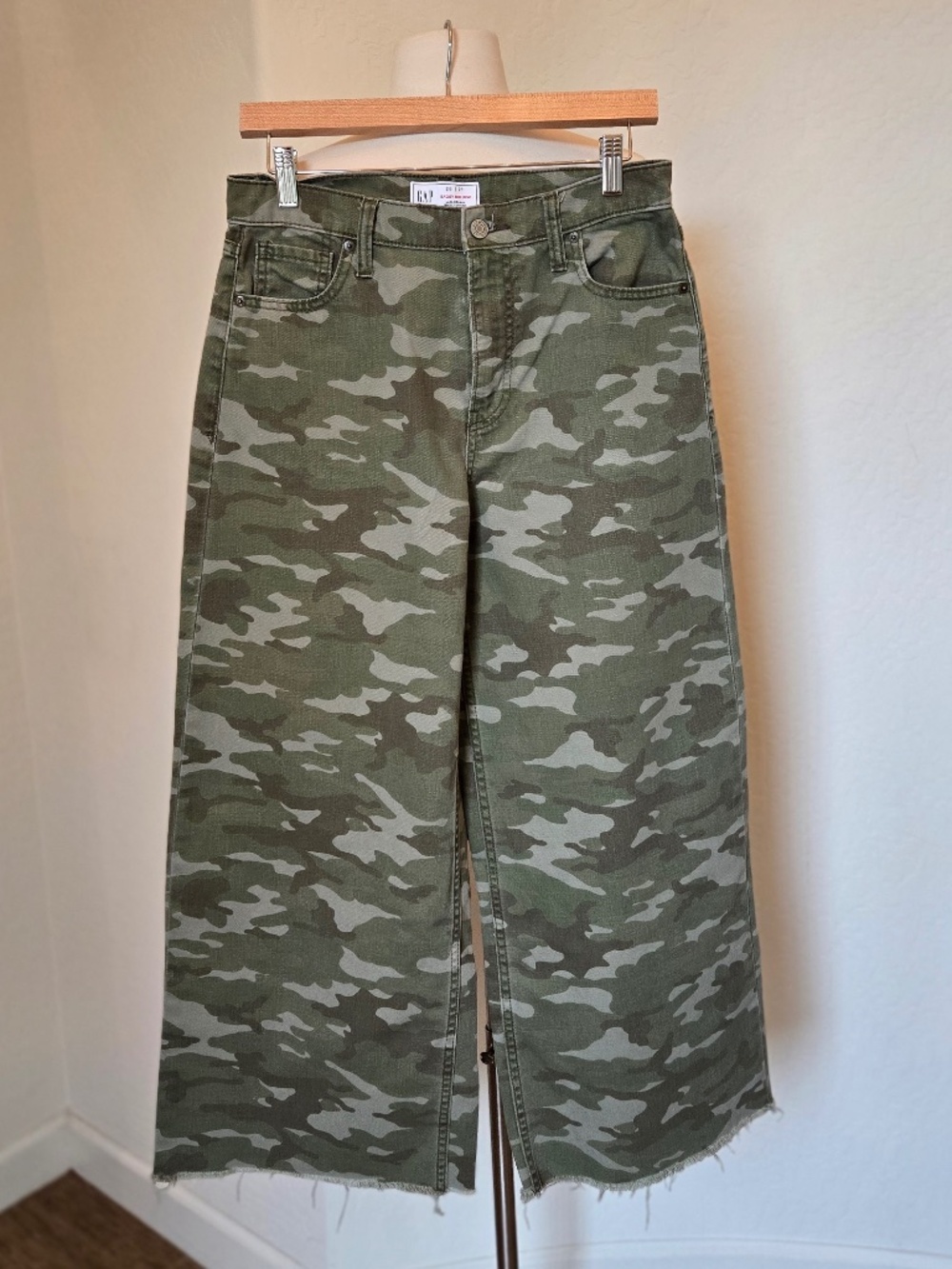 GAP Baggy Mid Rise Camo Pants